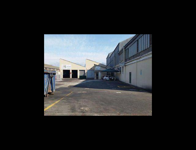 5,666M² FACTORY TO LET IN EPPING INDUSTRIAL